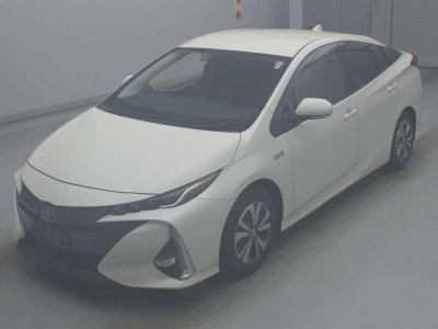 TOYOTA PRIUS PHV