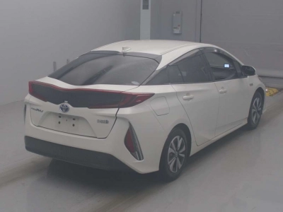 TOYOTA PRIUS PHV