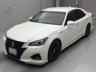 TOYOTA CROWN HYBRID