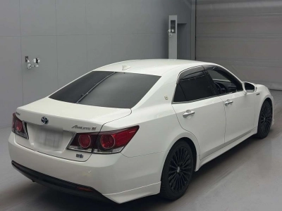 TOYOTA CROWN HYBRID