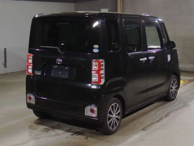 TOYOTA PIXIS MEGA