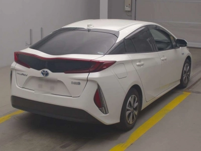 TOYOTA PRIUS PHV