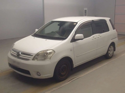 TOYOTA RAUM