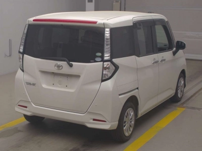 TOYOTA TANK