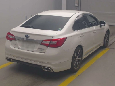 SUBARU LEGACY B4