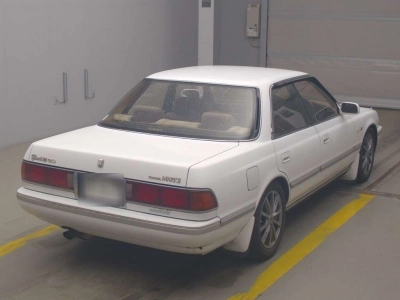 TOYOTA MARK II