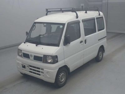 NISSAN CLIPPER VAN