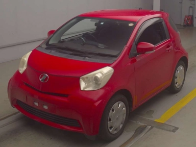 TOYOTA IQ