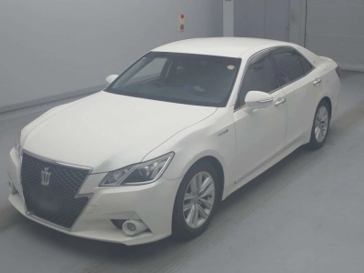 TOYOTA CROWN HYBRID