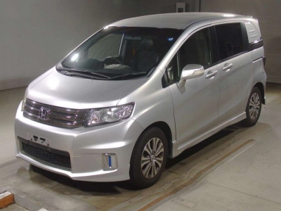 HONDA FREED SPIKE