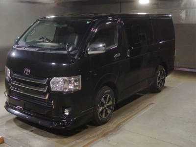 TOYOTA REGIUS VAN
