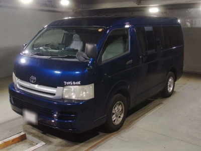 TOYOTA HIACE WAGON