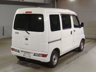 TOYOTA PIXIS VAN