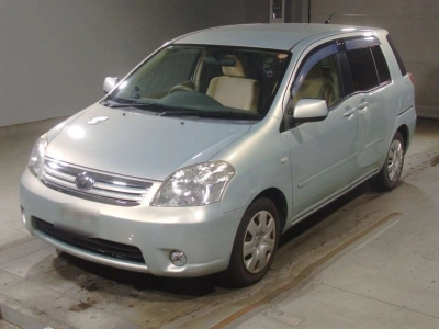 TOYOTA RAUM