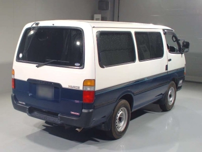 TOYOTA HIACE VAN