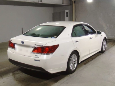 TOYOTA CROWN HYBRID