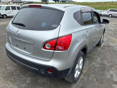 NISSAN DUALIS