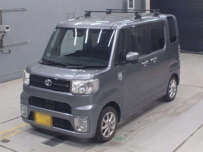 TOYOTA PIXIS MEGA