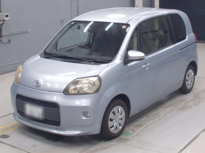 TOYOTA PORTE