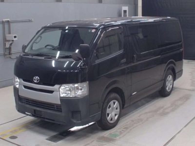 TOYOTA REGIUS VAN
