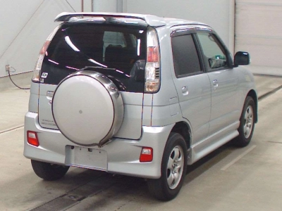DAIHATSU TERIOS KID
