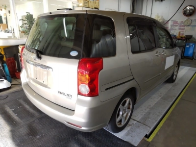 TOYOTA RAUM
