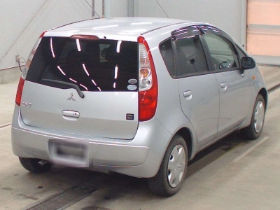 MITSUBISHI COLT
