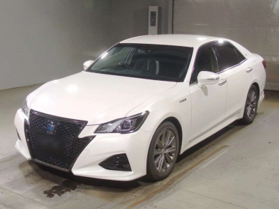 TOYOTA CROWN HYBRID