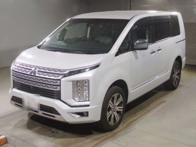 MITSUBISHI DELICA D:5