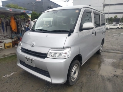TOYOTA TOWN ACE