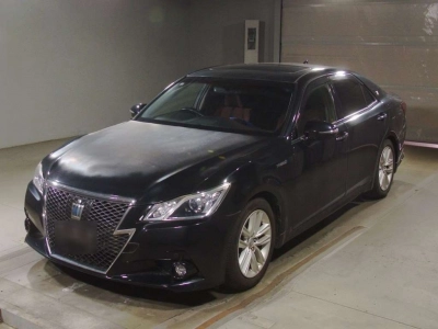 TOYOTA CROWN HYBRID