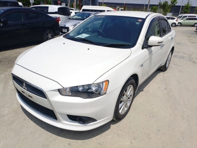 MITSUBISHI GALANT FORTIS