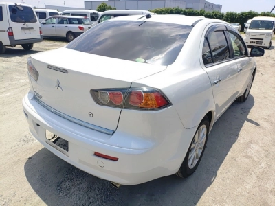 MITSUBISHI GALANT FORTIS
