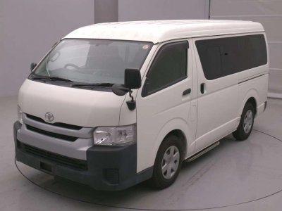 TOYOTA HIACE WAGON