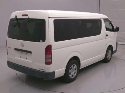 TOYOTA HIACE WAGON