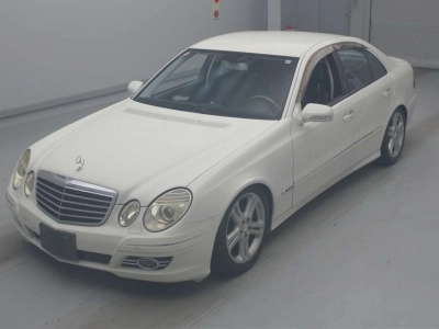 MERCEDES BENZ E CLASS