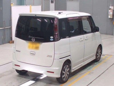 NISSAN ROOX