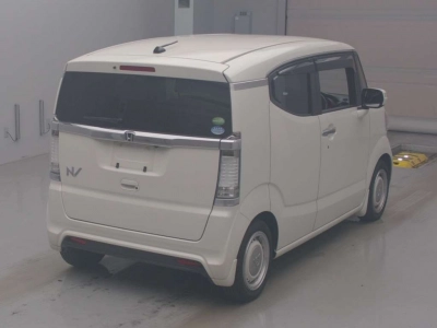 HONDA N-BOX SLASH