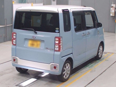 DAIHATSU WAKE