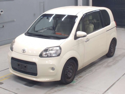 TOYOTA PORTE