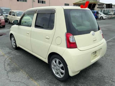 DAIHATSU ESSE
