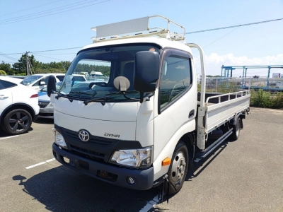 TOYOTA DYNA