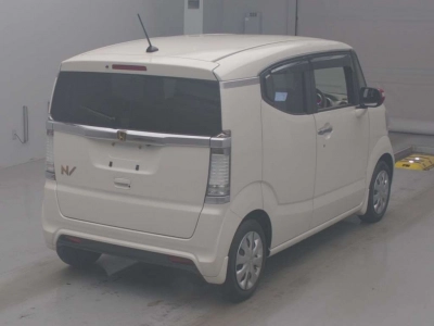 HONDA N-BOX SLASH