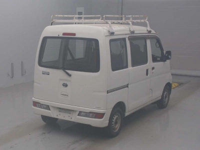 TOYOTA PIXIS VAN
