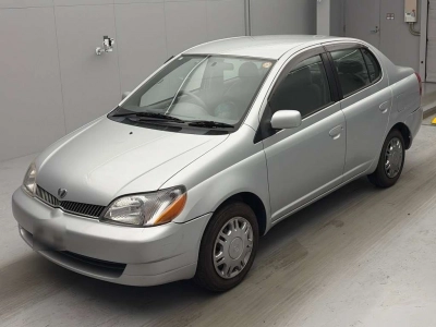 TOYOTA PLATZ