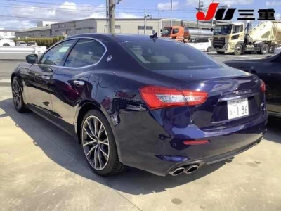MASERATI GHIBLI
