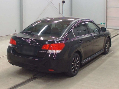 SUBARU LEGACY B4