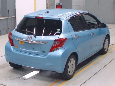 TOYOTA VITZ