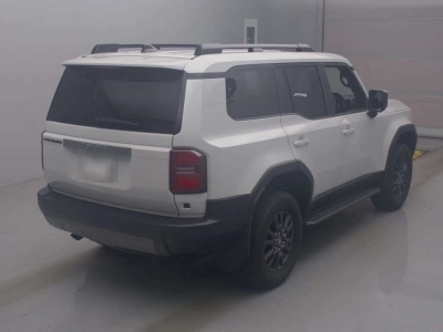 TOYOTA LAND CRUISER 250