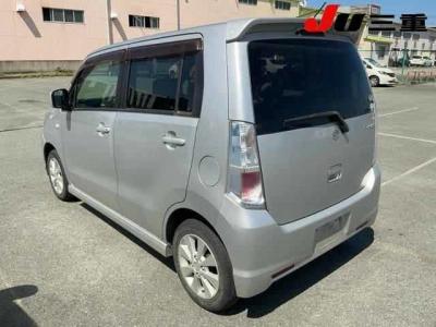 SUZUKI WAGON R STINGRAY